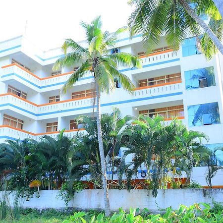 Ocean Bay Ayurvedic Beach Resort 可瓦兰 外观 照片