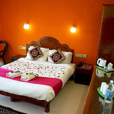 Ocean Bay Ayurvedic Beach Resort 可瓦兰 外观 照片
